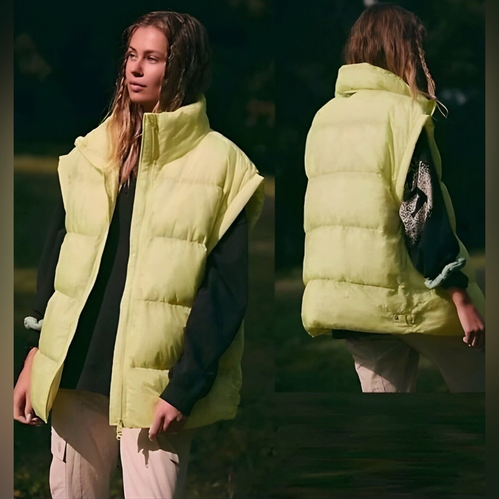 17. NWOT Free People In A Bubble Puffer Vest